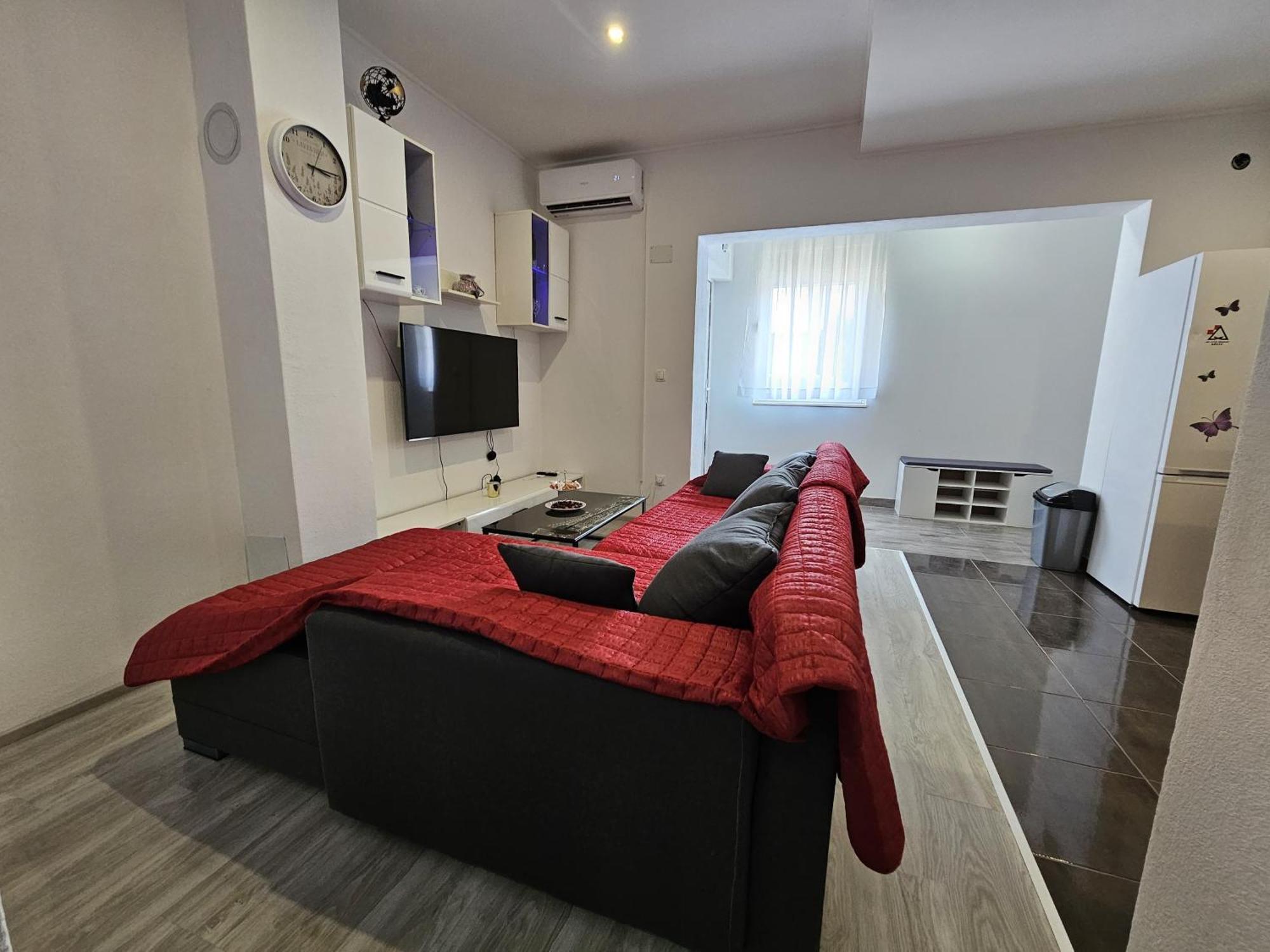 Modern Apartment Nikola In A Quiet Area Kastel Stari Bagian luar foto