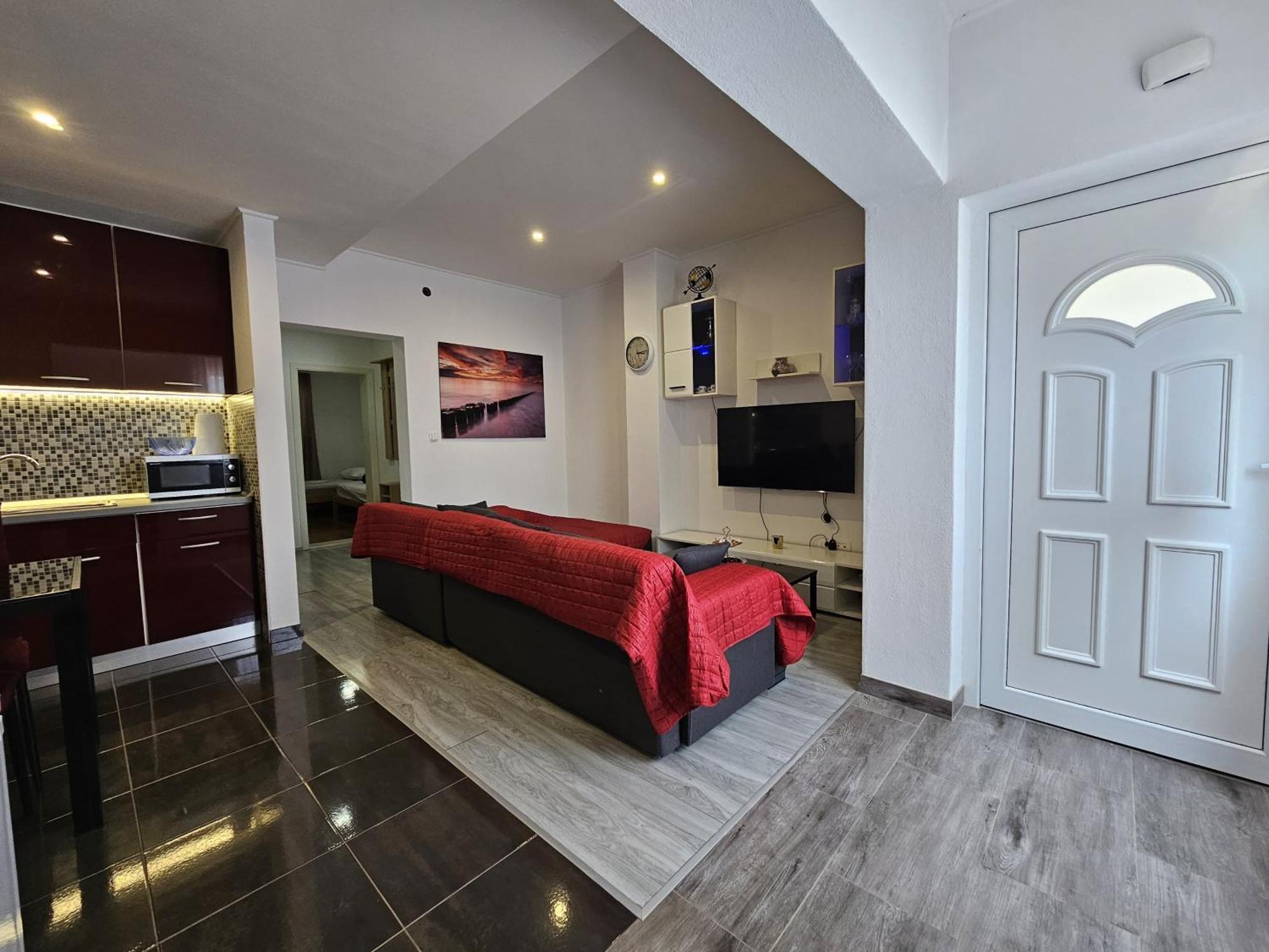 Modern Apartment Nikola In A Quiet Area Kastel Stari Bagian luar foto