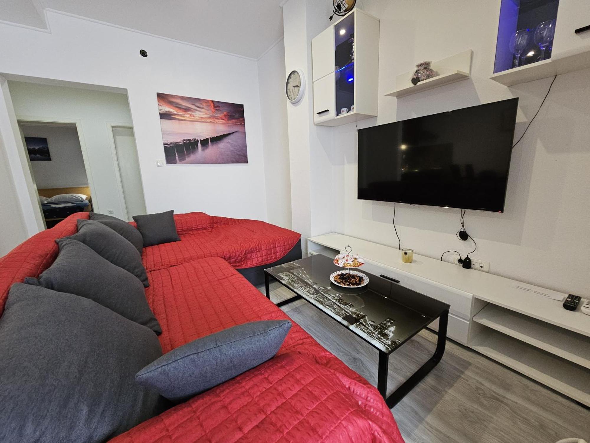 Modern Apartment Nikola In A Quiet Area Kastel Stari Bagian luar foto