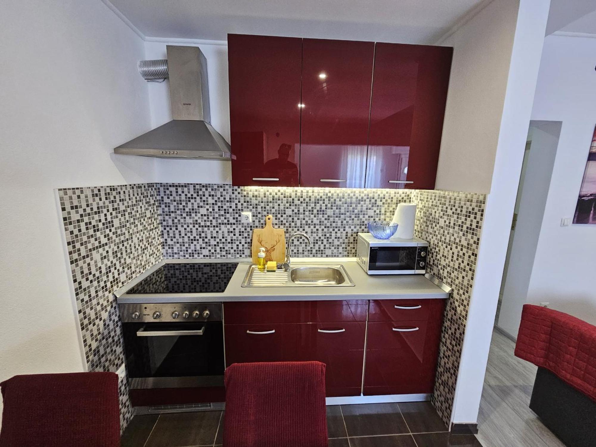Modern Apartment Nikola In A Quiet Area Kastel Stari Bagian luar foto